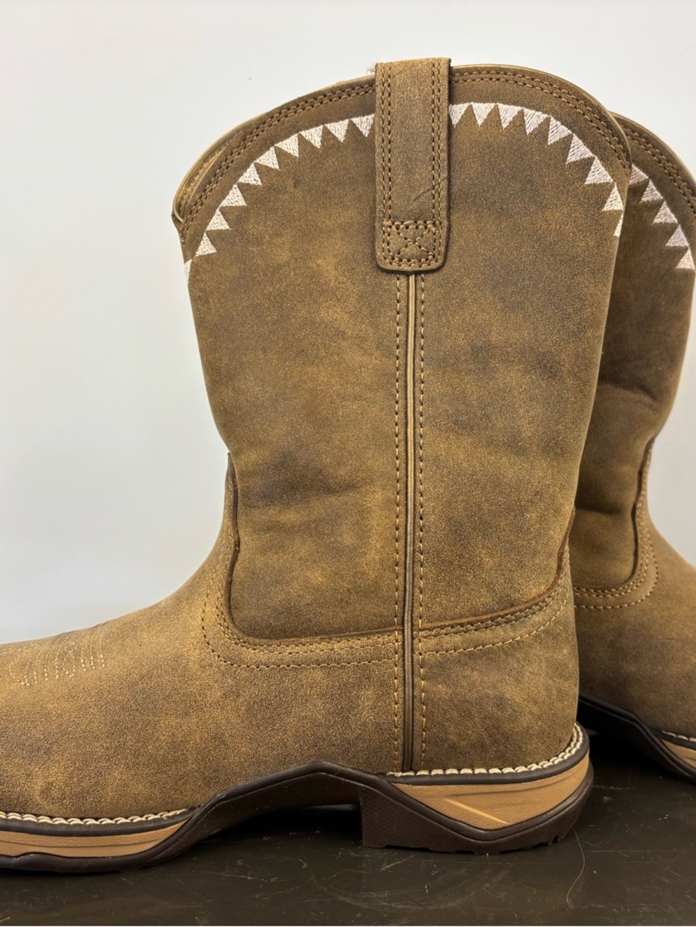 Ariat Work Composite Toe Boots in Tan and Black - Picture 2 of 4